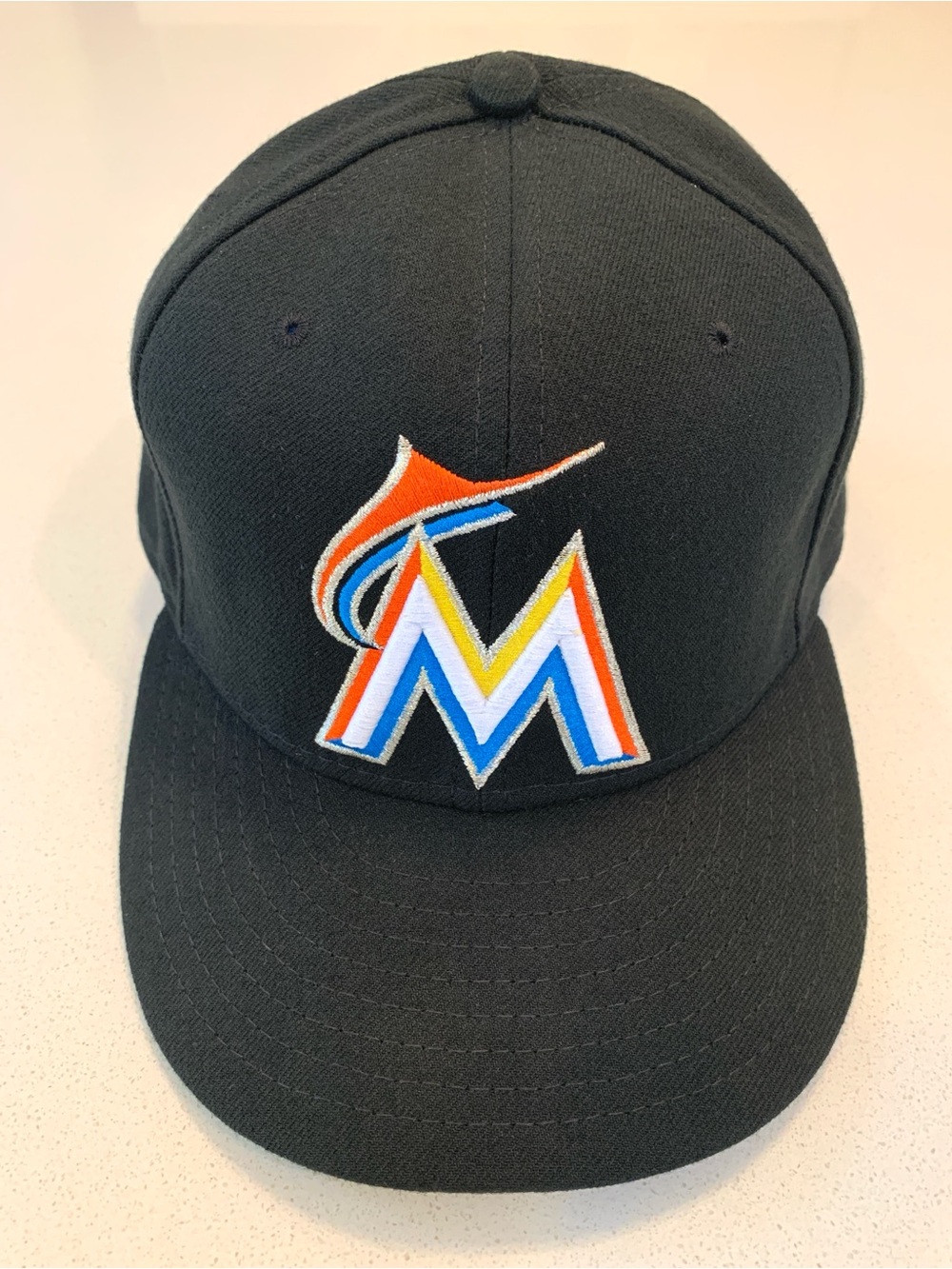 Miami Marlins New Era 59Fifty on-Field Fitted Hat - Black, Size 7-3/8